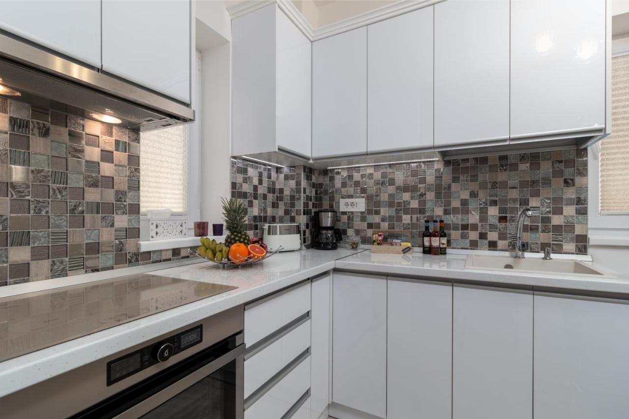 Premier Apartment Luceafarul Oradea Eksteriør billede
