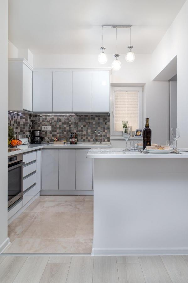 Premier Apartment Luceafarul Oradea Eksteriør billede